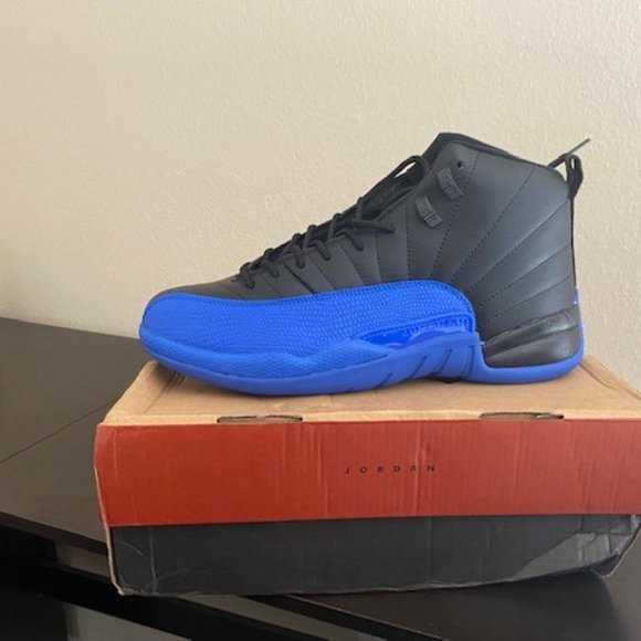 Air Jordan Retro (Blue & Black)